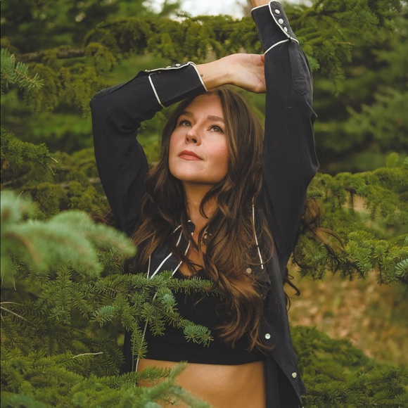 Meet your Posher, Jesse - Picture 1 of 4